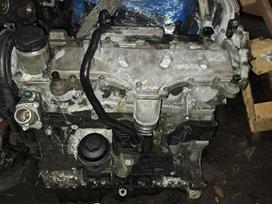 Volvo V70 Variklis dalimis galvutė gera