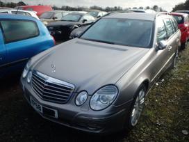 Mercedes-Benz E320