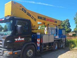 Scania P 3210, su kranu