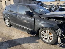 Audi Q7 dalimis