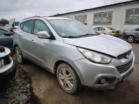 Hyundai ix35 по частям. Automobilis ardomas dalimis запасные части автомобил