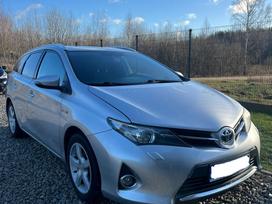 Toyota Auris, 1.8 l., universalas