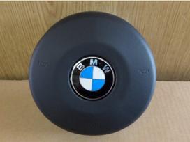 BMW X5 drošības spilveni