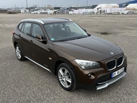 BMW X1, 2.0 l., off-road / crossover
