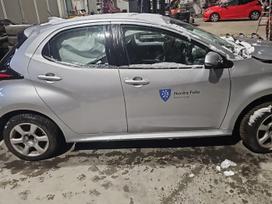 Toyota Yaris Daugiau informacijos telefonu prekyba naudotomis lengvųjų aut