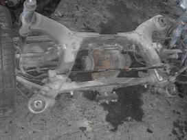 Mercedes-Benz E300 for parts. Yra galine visa vaziuokle durys