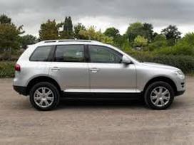 Volkswagen Touareg dalimis. Perkame automobilius ir jų dalis išrašome pažymas utilit