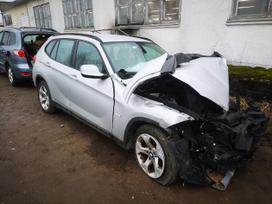 BMW X1 dalimis. Automobilis ardomas dalimis запасные части автомобиля