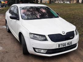 Skoda Octavia 37065010307 variklis cxx cxxb pavarų dėžės kodas rtd spalvo