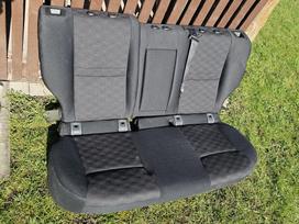 Nissan Qashqai, L0320383, sēdekļi, drošības jostas