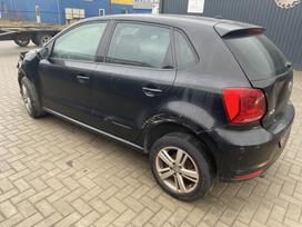 Volkswagen Polo dalimis. Spalvos kodas a1 041 variklio kodas cjzc pavarų dėžės