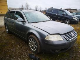 Volkswagen Passat for parts. Automobilis ardomas dalimis запасные части автомобил
