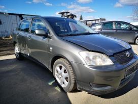 Toyota Corolla dalimis. Automobilis ardomas
