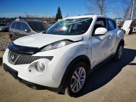 Nissan Juke for parts. Automobilis ardomas dalimis запасные части автомобил