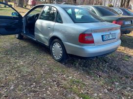 Audi A4, 1.6 l., Седан