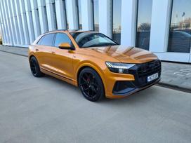 Audi Q8, 3.0 l., off-road / crossover