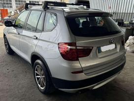 BMW X3 dalimis