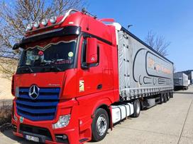 Mercedes-benz Actros 1845, 2 miegamosios vietos
