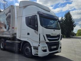 Iveco NP 400  CNG, single sleeper