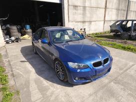 BMW 320 по частям. Ardyme turime keletą tokio modelio automobilių skirti