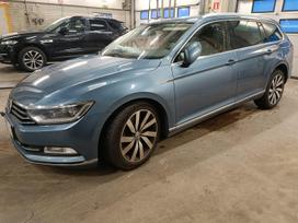 Volkswagen Passat dalimis. 4x4 elektrinis kablys distronik galine kamera odinis