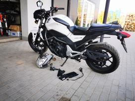 Honda NC, kruīza / touring
