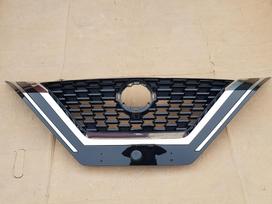Nissan Qashqai, 8D, бамперы (буфера), фары, радиаторная решётка