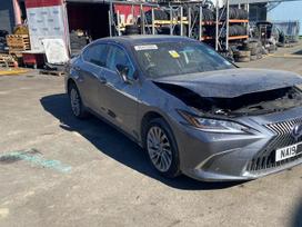 Lexus ES 300h по частям