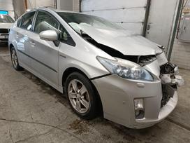 Toyota Prius dalimis. Tik 240 000 km originali rida