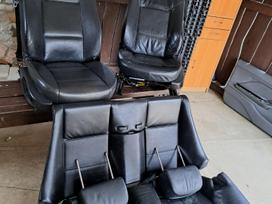 BMW 323 seats