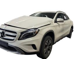 Mercedes-Benz GLA200 Mercedes benz gla 200 cdi dalimis spalvos kodas calcite white