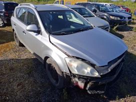 Kia Ceed dalimis. Automobilis ardomas dalimis запасные части автомобиля