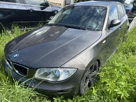 BMW 118 Dalis pristatome