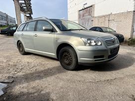 Toyota Avensis for parts. Variklio defektas