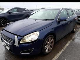 Volvo V60 V60 luxury 2 4dyzelis automatas dalimis