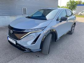 Nissan ARIYA, Внедорожник / Кроссовер