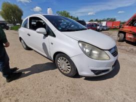 Opel Corsa dalimis. Automobilis ardomas dalimis запасные части автомобиля