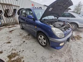 Daihatsu Sirion rezerves daļās. Automobilis ardomas dalimis запасные части авто
