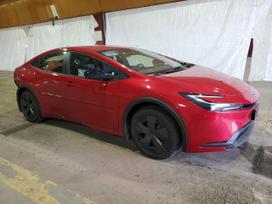 Toyota Prius for parts. Usa 4wd dalimis
