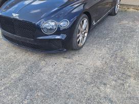Bentley Continental GT stiklai