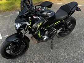 Kawasaki Z 650cc, street / klasikiniai