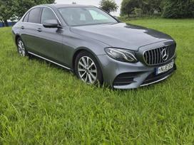 Mercedes-Benz E200, 2.0 l., Седан