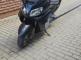 Suzuki Burgman 650cc, scooters / mopeds