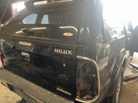 Toyota Hilux по частям