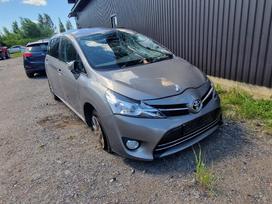 Toyota Verso dalimis