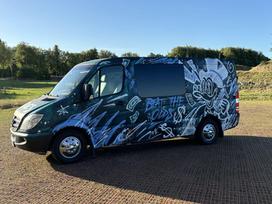 Mercedes-Benz Sprinter, passenger minibus
