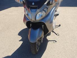 Suzuki Burgman 650cc, scooters / mopeds