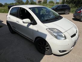 Toyota Yaris for parts. Dalimis airbagai sveiki yra kablys