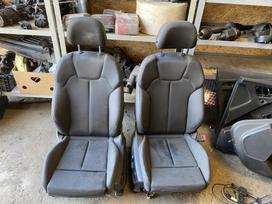Audi Q5 door upholstery, seats