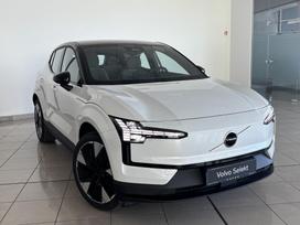 Volvo EX30, 69 kWh, visureigis / krosoveris